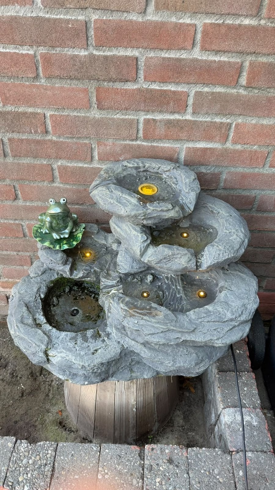 Tuinfontein met LED-verlichting, Tuin en Terras, Ophalen of Verzenden, Gebruikt, Overige materialen, Fontein