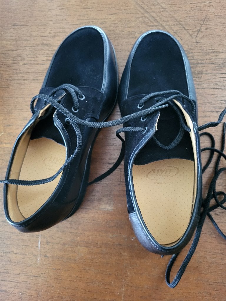 Schoen met veters.                 Maat: 39 of 6,5., Zwart, Overige typen, Nieuw, Ophalen of Verzenden