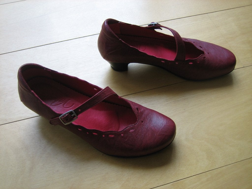 Zeer mooie bordeaux-rode leren pumps VABEENE 40-41 snazzeys, Schoenen met lage hakken, Verzenden, Nieuw, Vabeene