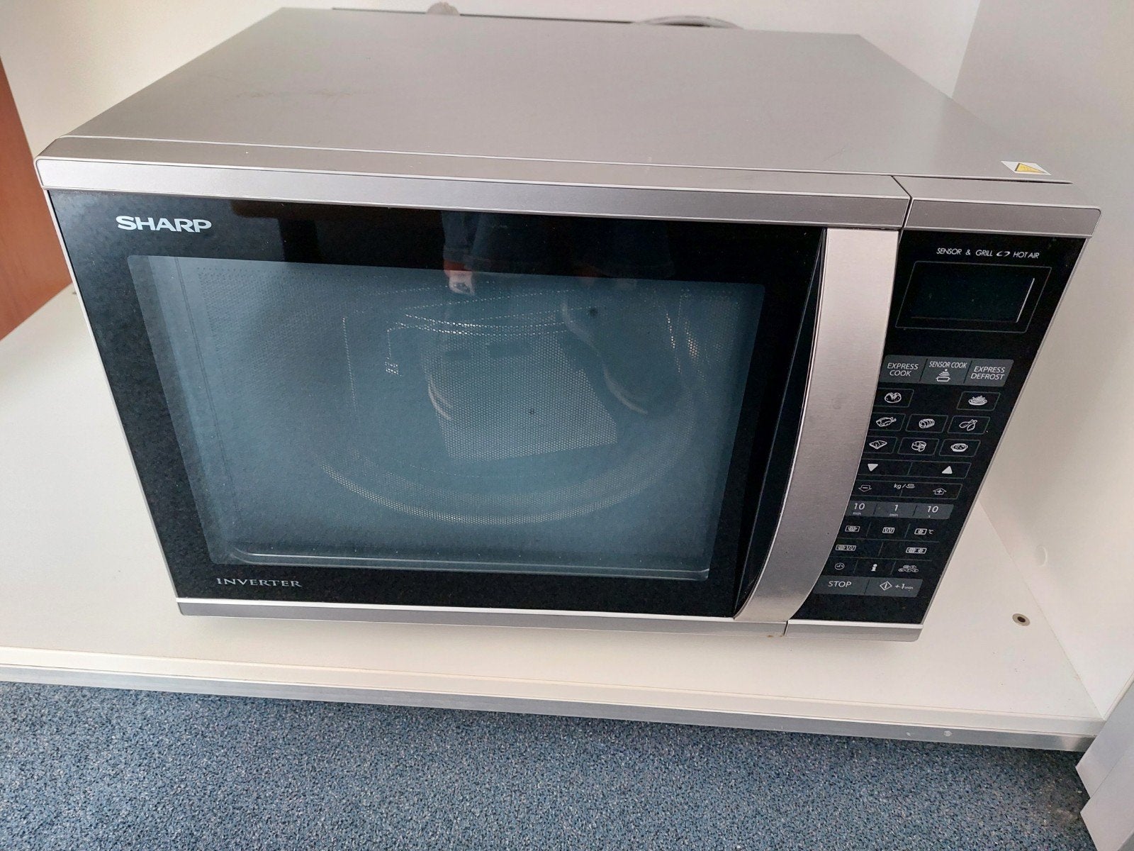 Sharp R-971(IN)W/W Combimagnetron - Zo goed als nieuw, Ophalen, Zo goed als nieuw, Grill, Draaiplateau