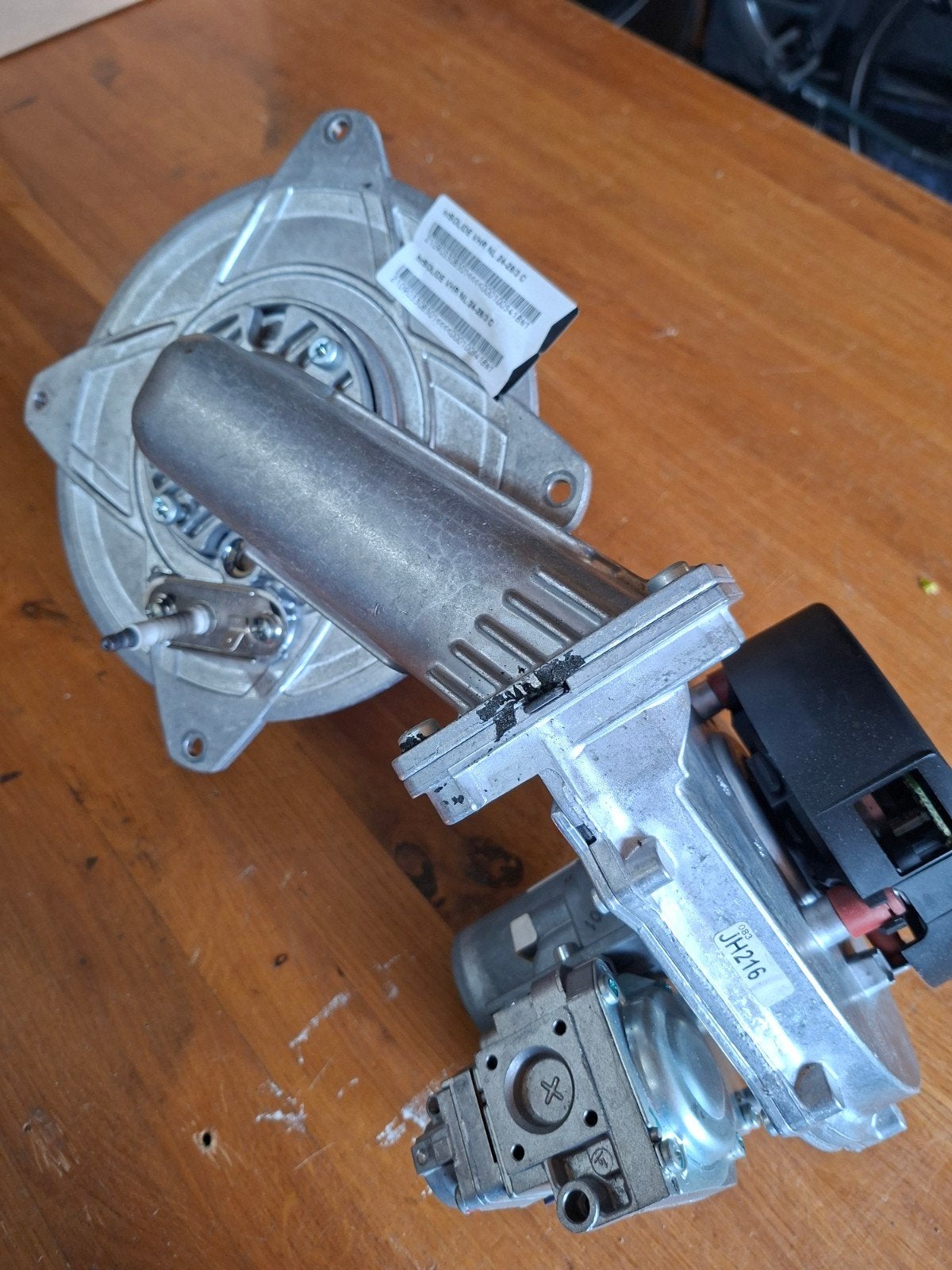 Brander Vaillant solide met ventilator en gasblok, Ophalen of Verzenden