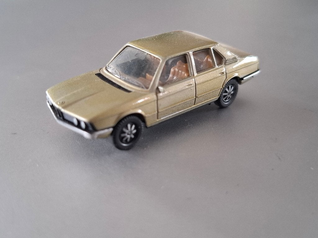 1:87 BMW 528i E12 Herpa € 3,5, Verzenden, Zo goed als nieuw, Auto, Herpa