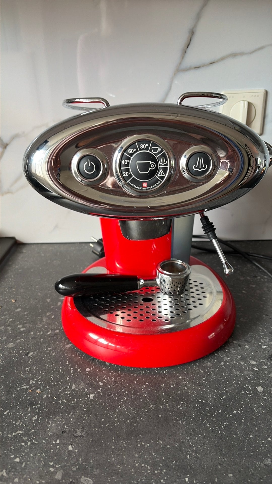 Illy Francisfrancis X7.1, Koffiepads en cups, Espresso apparaat, Niet werkend, Ophalen