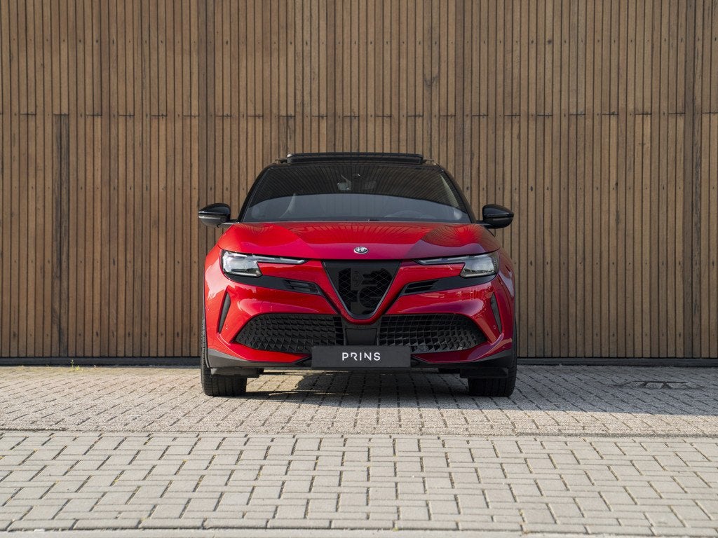 Alfa Romeo Junior Elettrica Veloce 54 kWh | Techno Pack | Sp, Auto's, Alfa Romeo, Zwart, 1535 kg, Alcantara, SUV of Terreinwagen