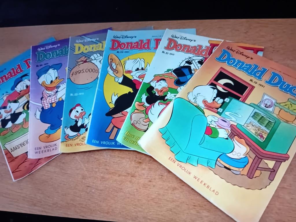 2 Verzamelalbums + Donald Duck weekbladen, Complete serie of reeks, Ophalen, Europa