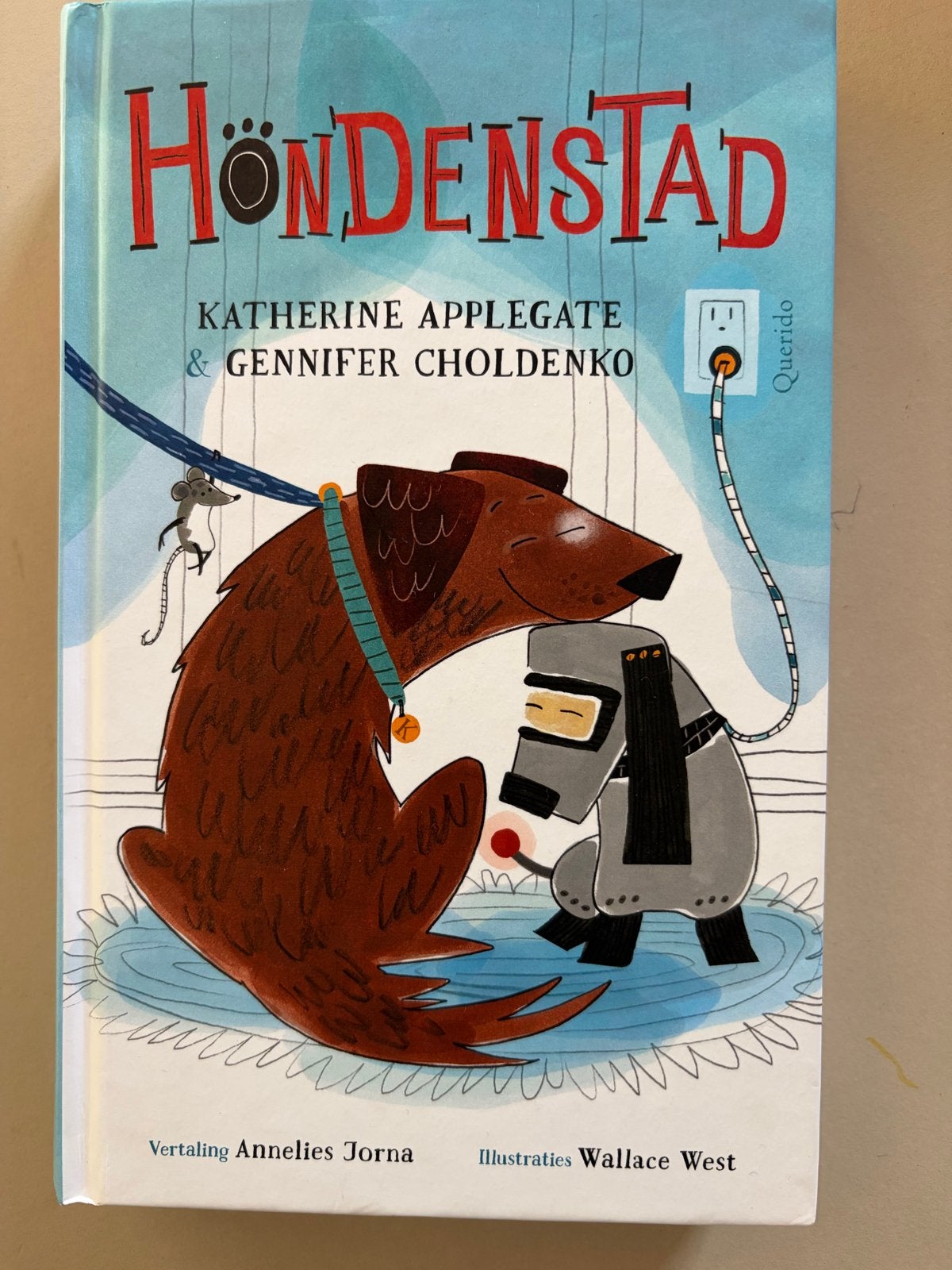 Hondenstad - Katherine Applegate & Gennifer Choldenko, Ophalen of Verzenden, Zo goed als nieuw, Fictie algemeen