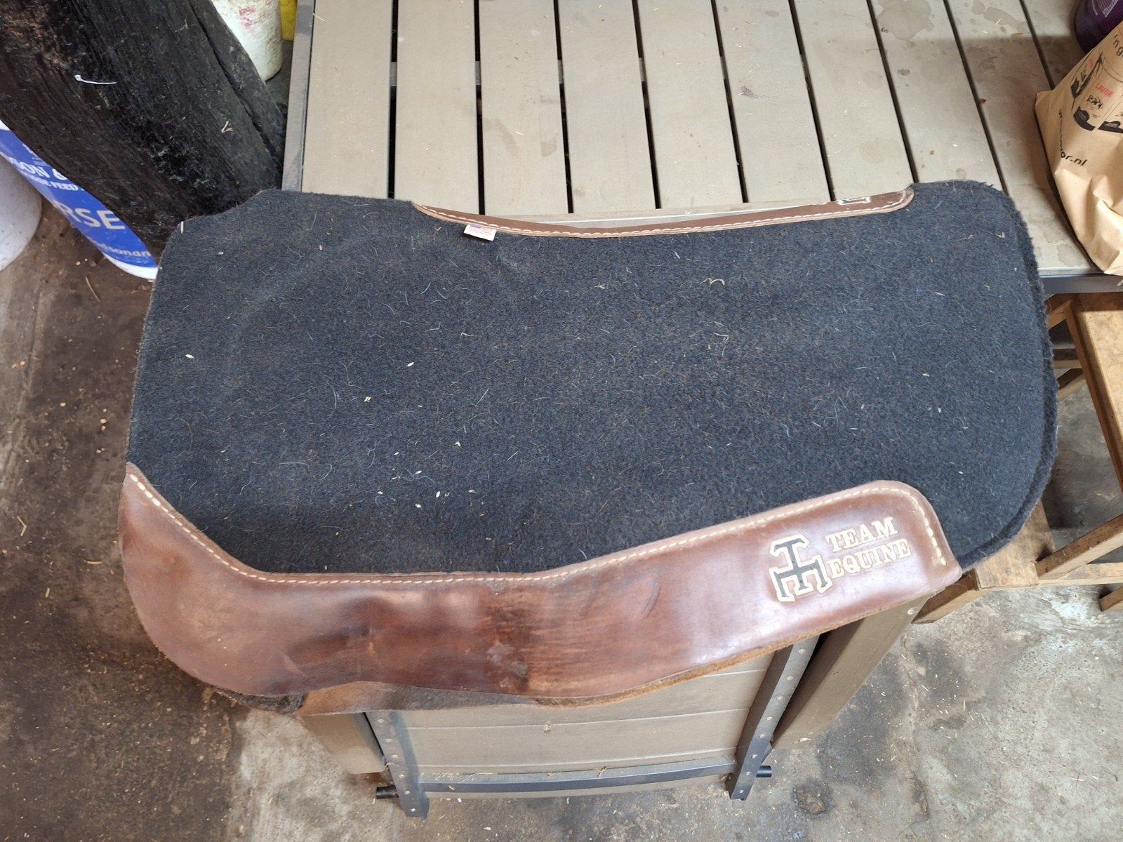 team equine roundskirt western pads, Dieren en Toebehoren, Ophalen of Verzenden, Gebruikt, Zwart