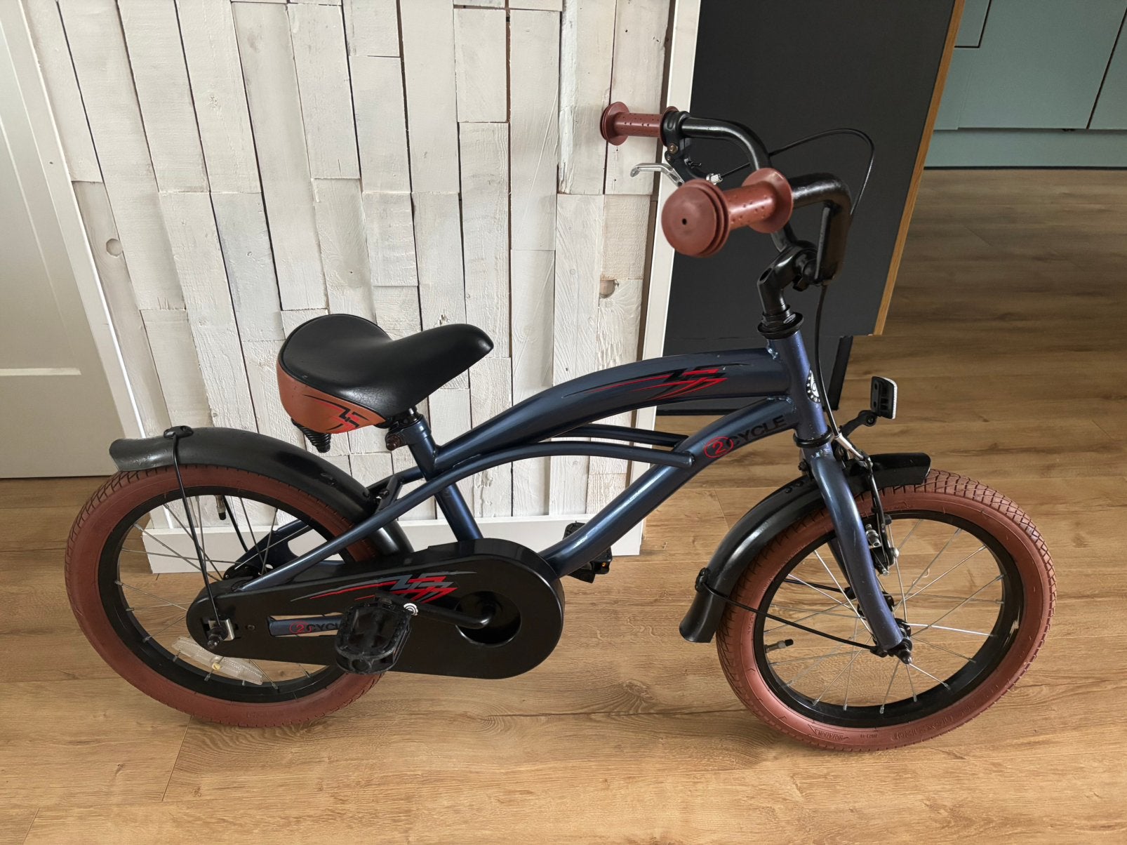 16 inch 2cycle jonges fiets stoer en netjes, Ophalen, Zo goed als nieuw, 16 inch