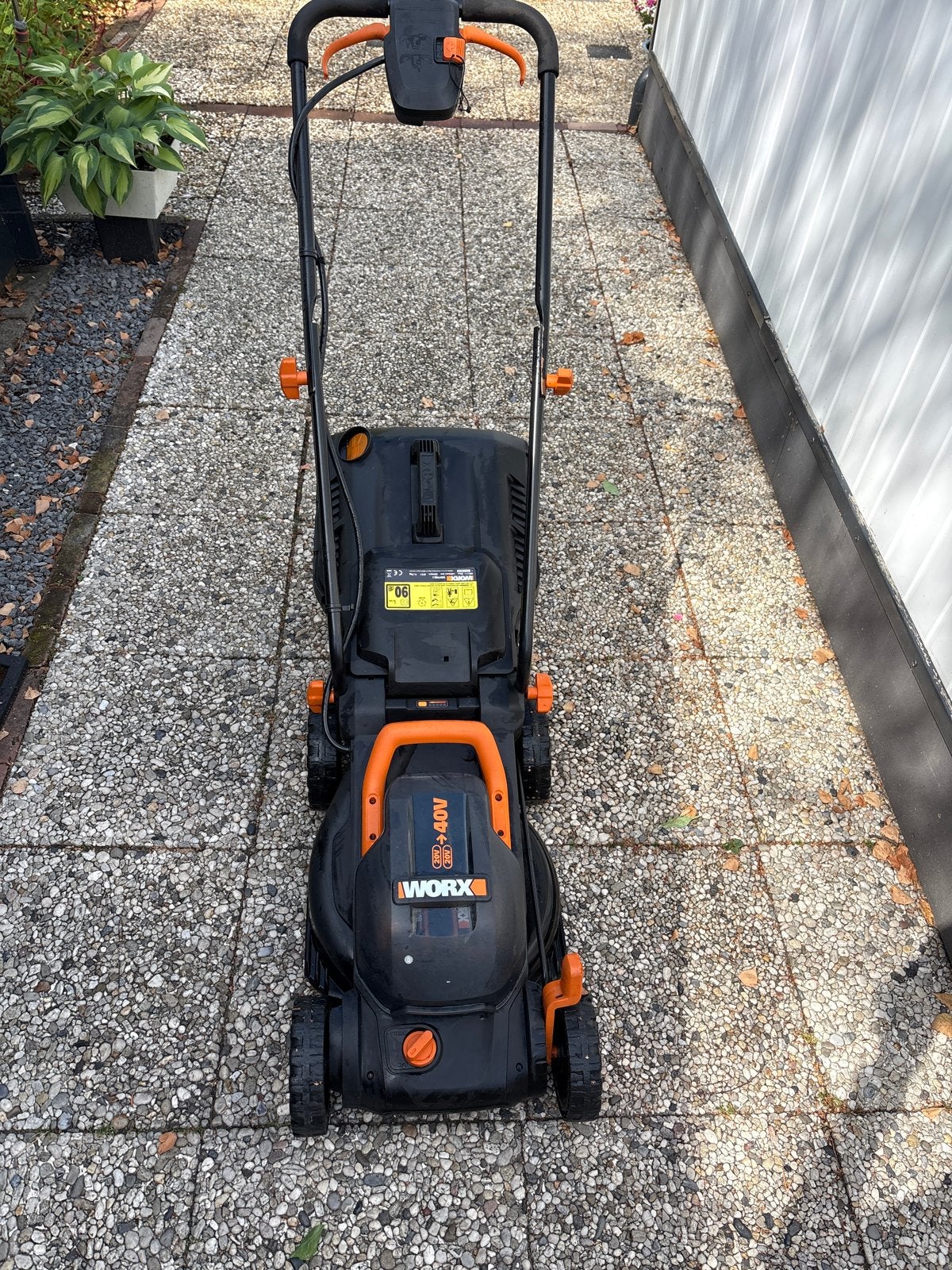 Worx Accu-grasmaaier 40V (2x 20V) met opvangzak, Ophalen, Cirkelmaaier, Gebruikt, Accu-grasmaaier