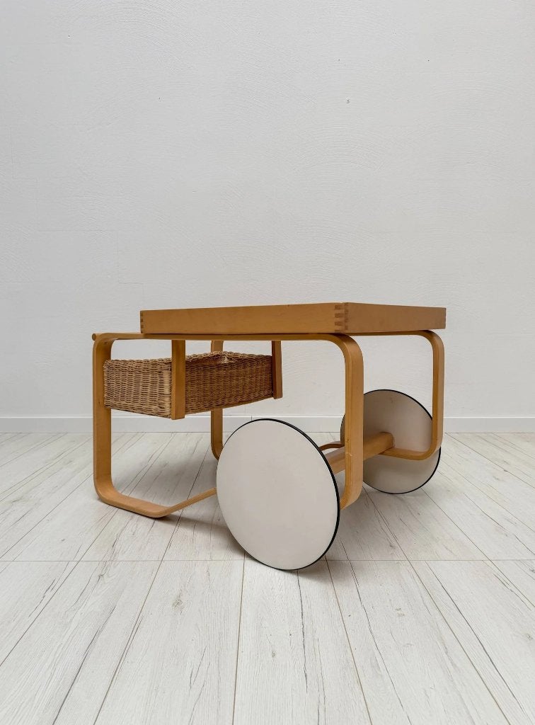 Alvar Aalto 900 theewagen Artek Finland vintage design, Huis en Inrichting, Vintage, Ophalen of Verzenden, Zo goed als nieuw, 75 cm of meer