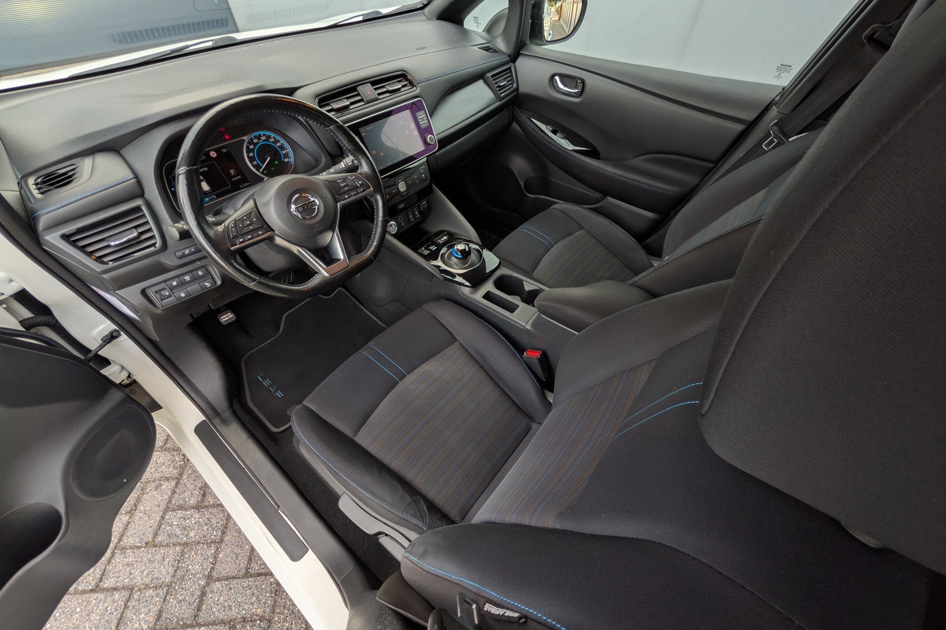 Nissan Leaf e+ N-Connecta 62kWh SOH 91% Trekhaak (bj 2021), Dealer onderhouden, Stof, Gebruikt, Zwart