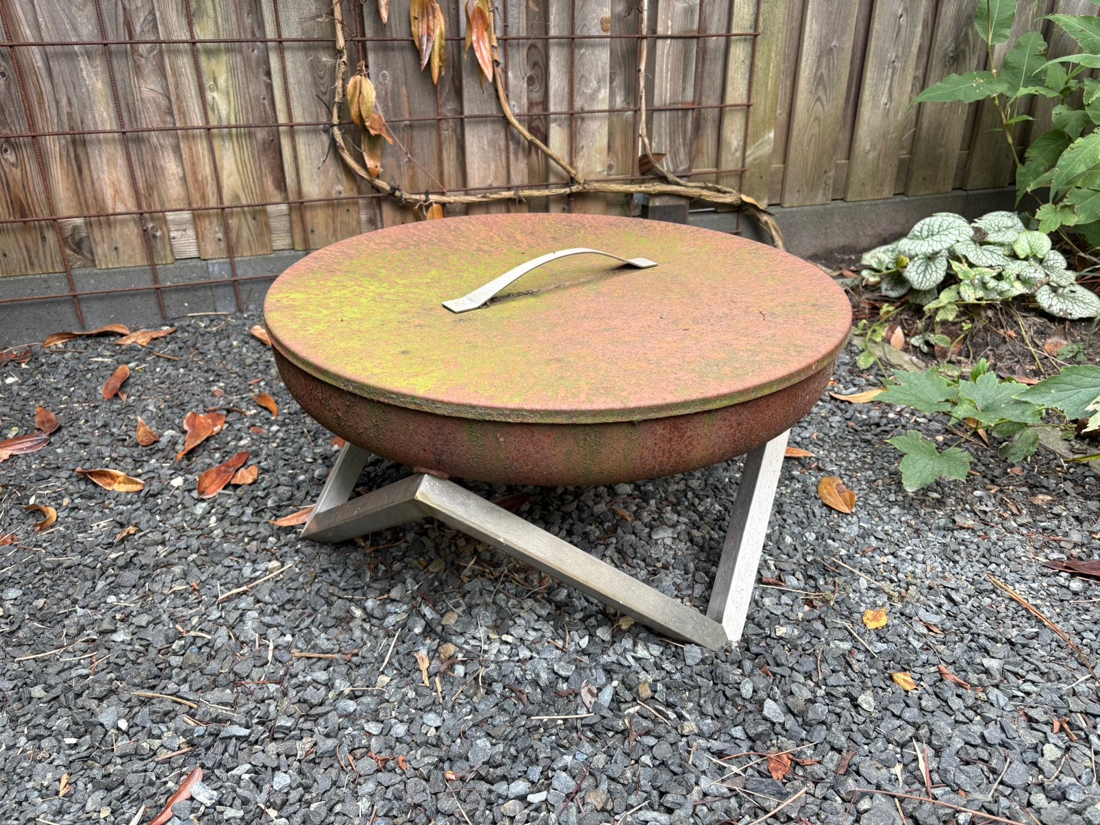 MOODZ vuurschaal Ø60 cm met RVS Z-onderstel + deksel, Tuin en Terras, Ophalen, Gebruikt