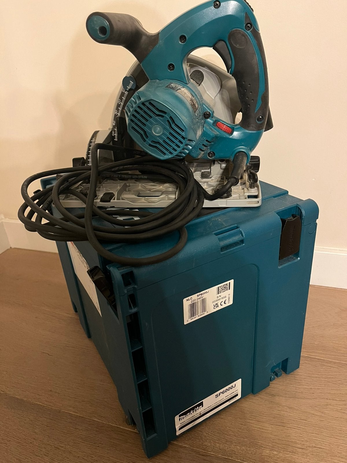 Foto 3 van Makita invalzaag SP6000J