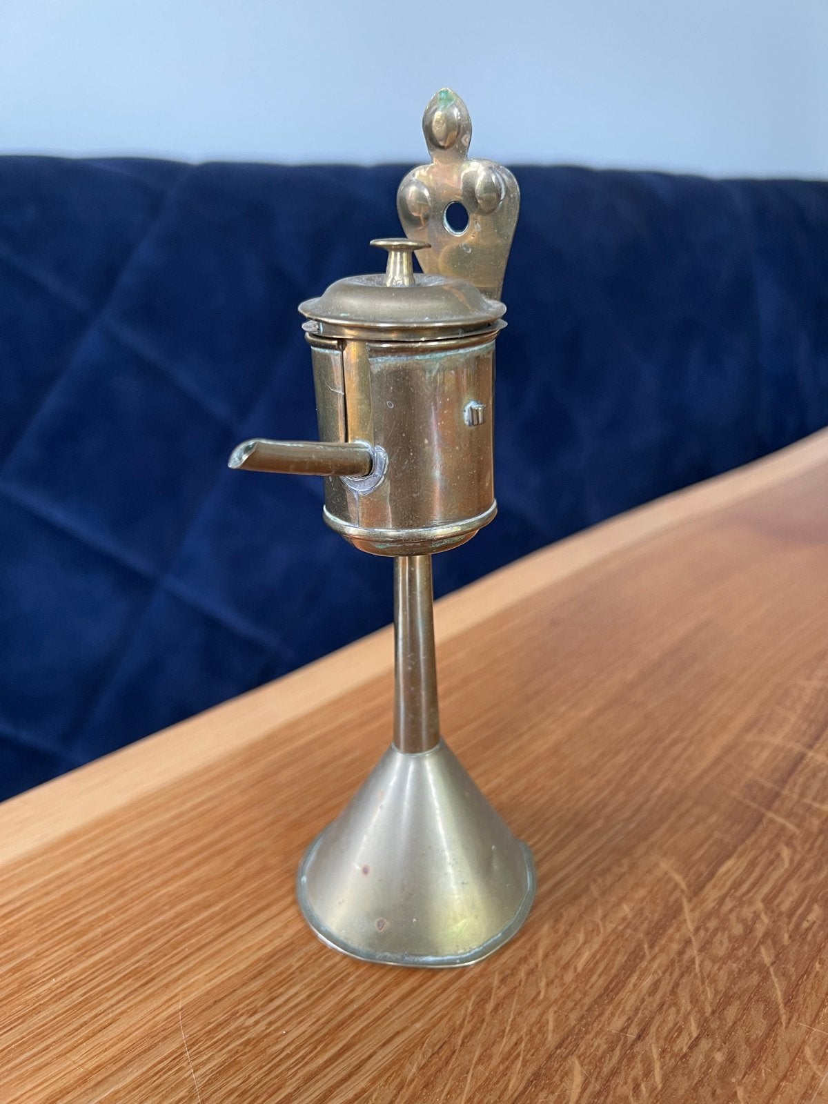 Antieke koperen “snotneus” olielamp met kroon, Ophalen of Verzenden, Koper