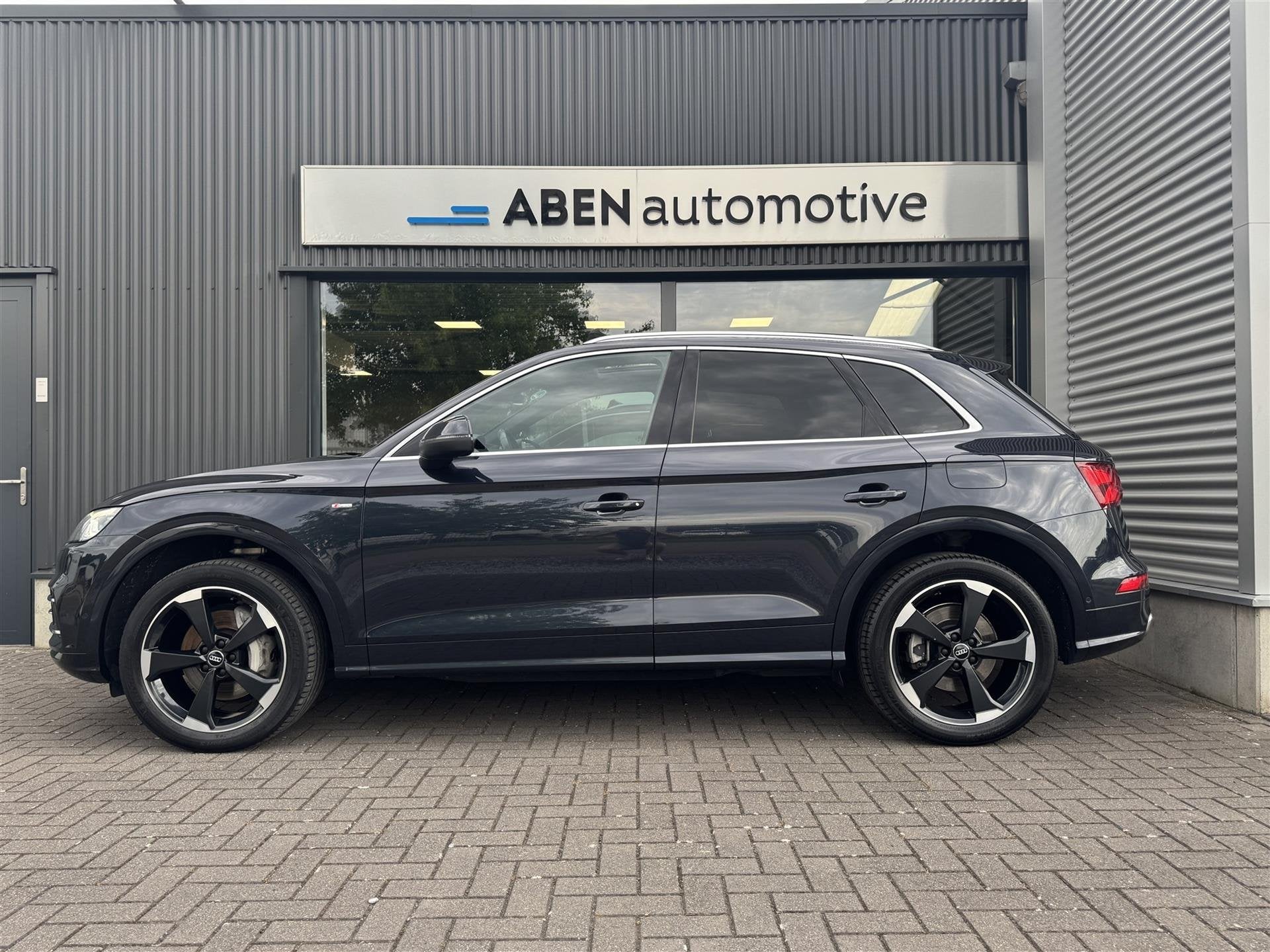 Audi Q5 55 TFSIe 367PK Quattro S-Edition (PANO|360|ACC|LEDER, Auto's, Audi, Automaat, 4 cilinders, Blauw, Leder