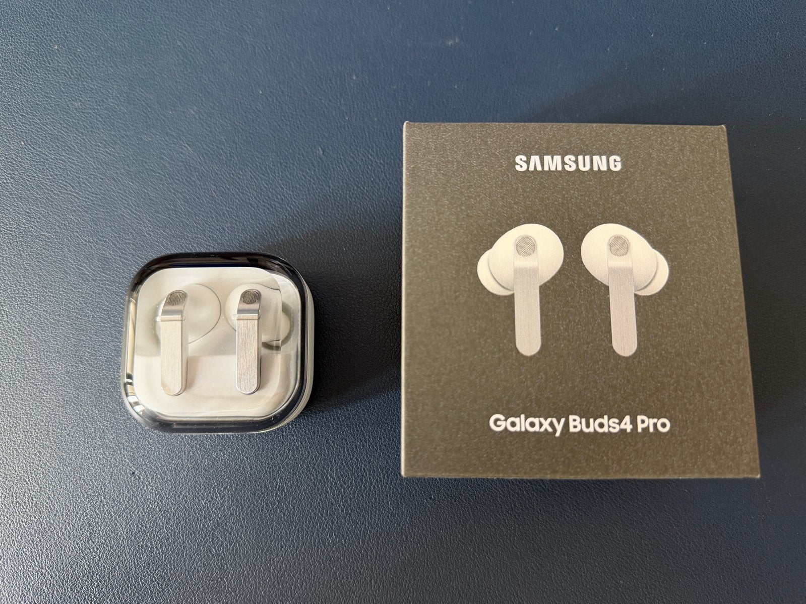 Samsung Galaxy Buds4 Pro - Nieuw in doos, Telecommunicatie, Mobiele telefoons | Oordopjes, Ophalen, Bluetooth, Nieuw, In oorschelp (earbud)