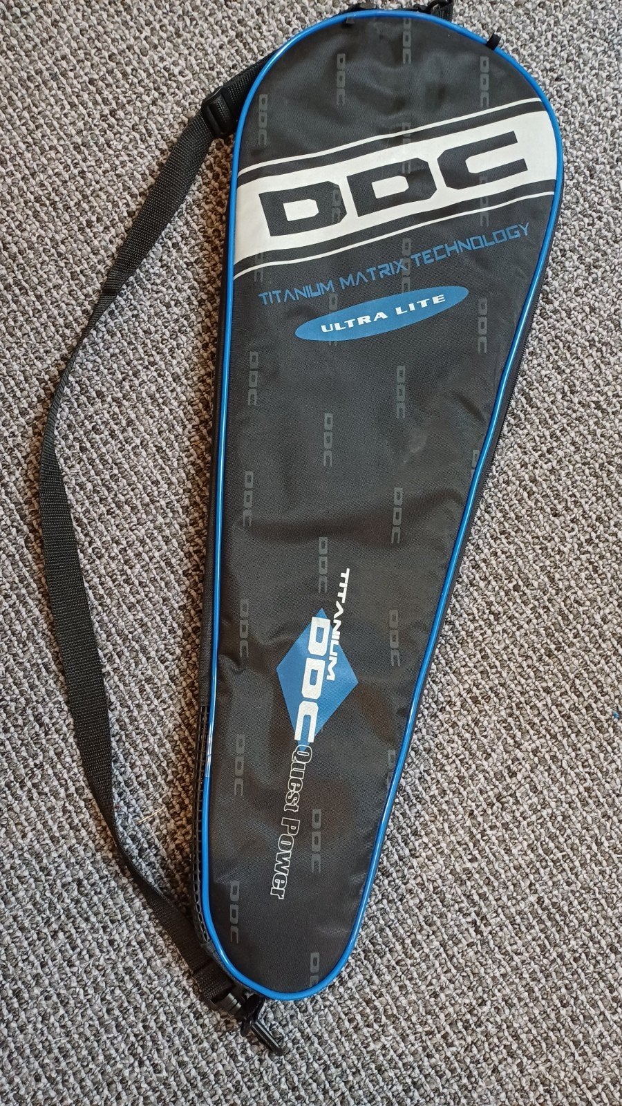 DDC Squash Racket met hoes en ballen, Ophalen, Gebruikt, Racket, Met hoes
