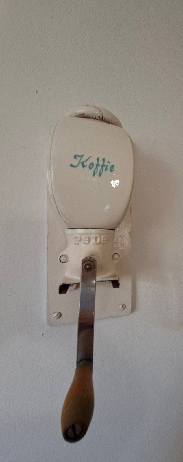 Antieke PeDe wandkoffiemolen (koffiemolen), Antiek en Kunst, Antiek | Keukenbenodigdheden, Ophalen
