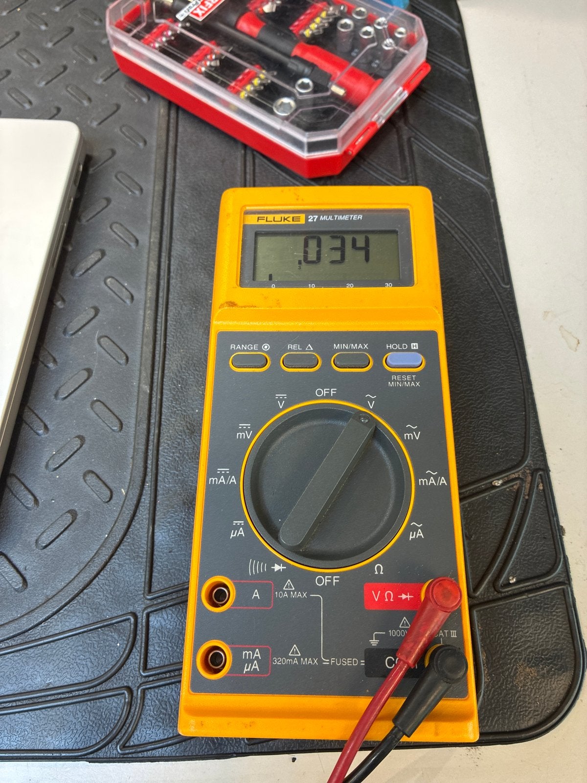 Fluke 27 Multimeter - Robuust en Betrouwbaar, Doe-het-zelf en Verbouw, Meetapparatuur, Ophalen of Verzenden, Gebruikt, Multimeter