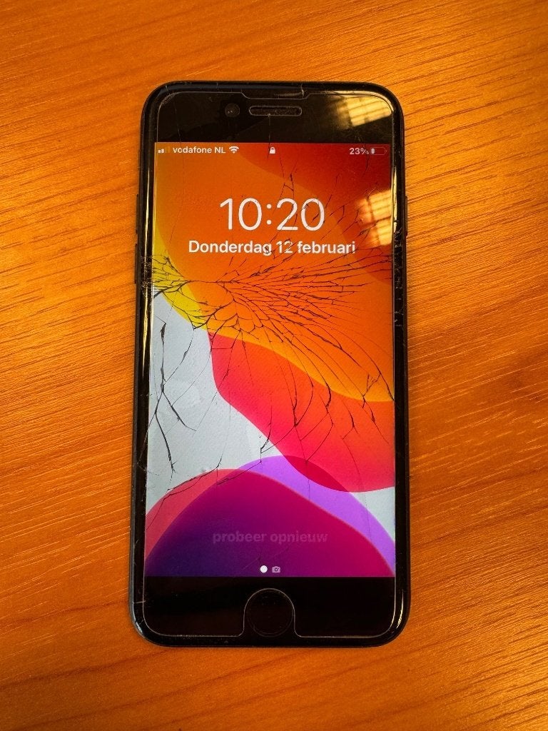 Iphone 7 - 128 GB beeldscherm beschadigd, Telecommunicatie, Mobiele telefoons | Apple iPhone, Ophalen, Zwart, Zonder simlock, IPhone 7