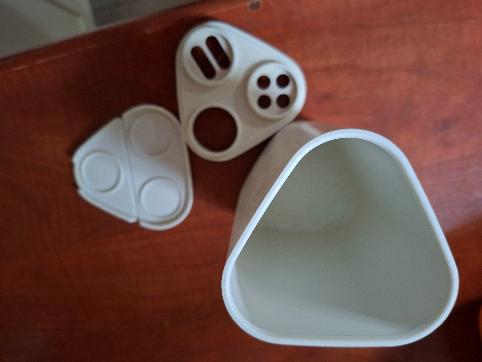 Tupperware: Witte kunststof voorraadpot met deksel, Huis en Inrichting, Ophalen, Gebruikt, Kunststof, Voorraadpot
