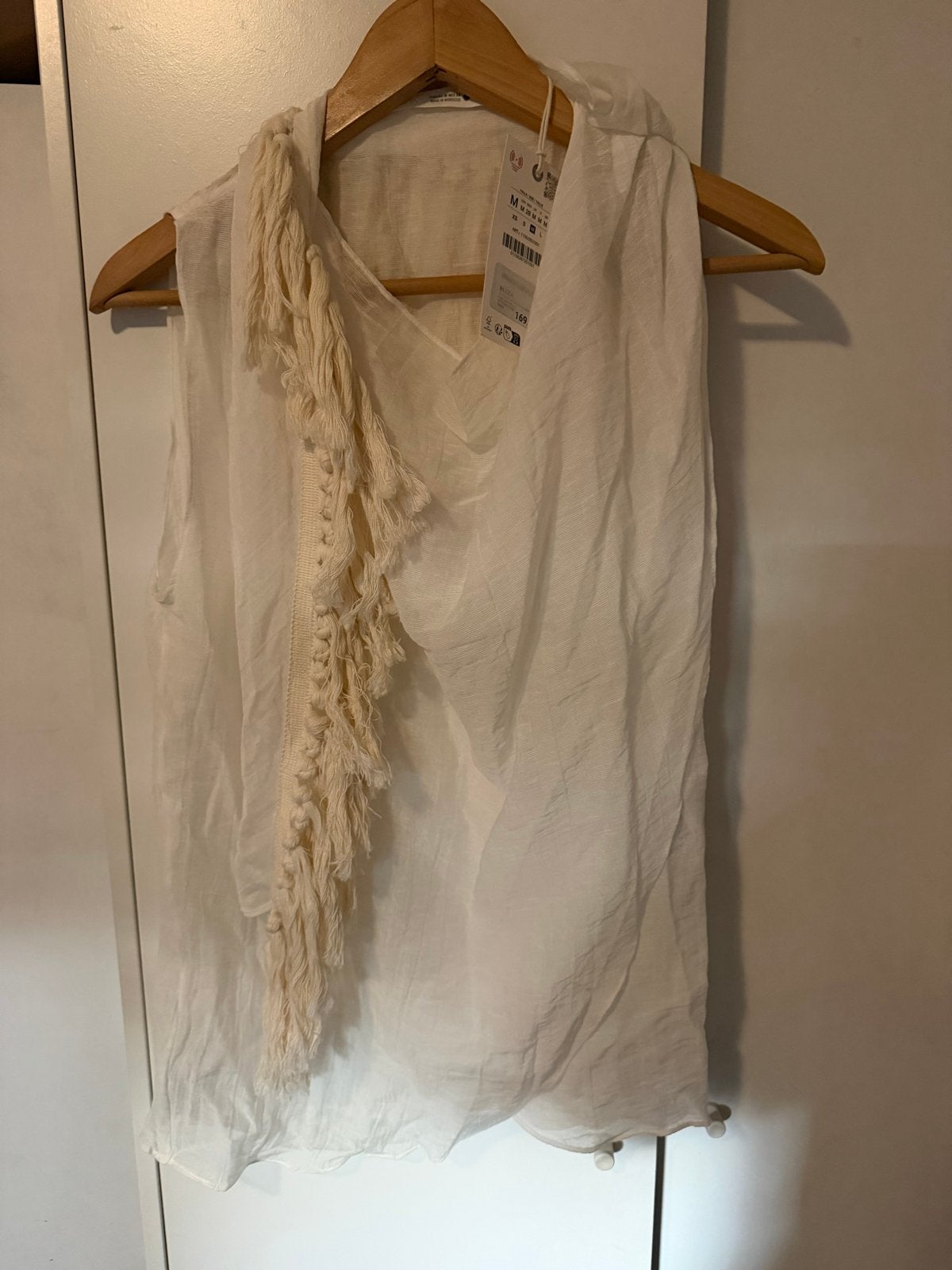 Zara mouwloze top met franjes - Maat M, Kleding | Dames, Maat 38/40 (M), Verzenden, Wit, Nieuw