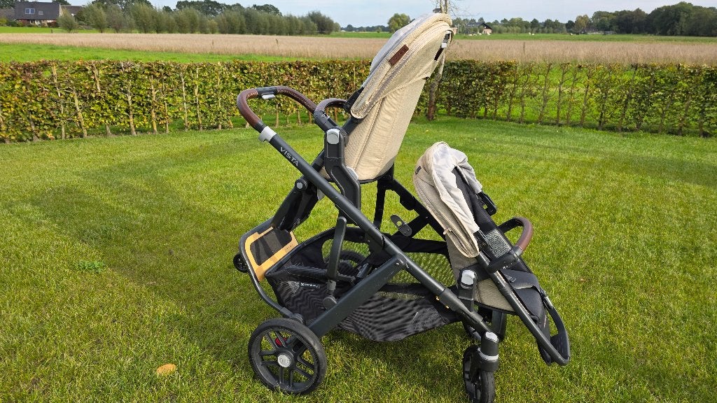 Compacte tweeling kinderwagen Uppababy Vista v2, Duowagen, Zo goed als nieuw, Combiwagen, Ophalen