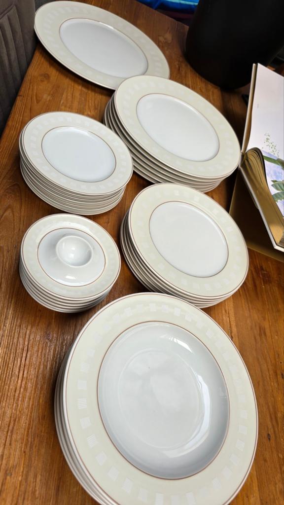 34 delig servies, Ophalen, Porselein, Overige stijlen, Bord(en)