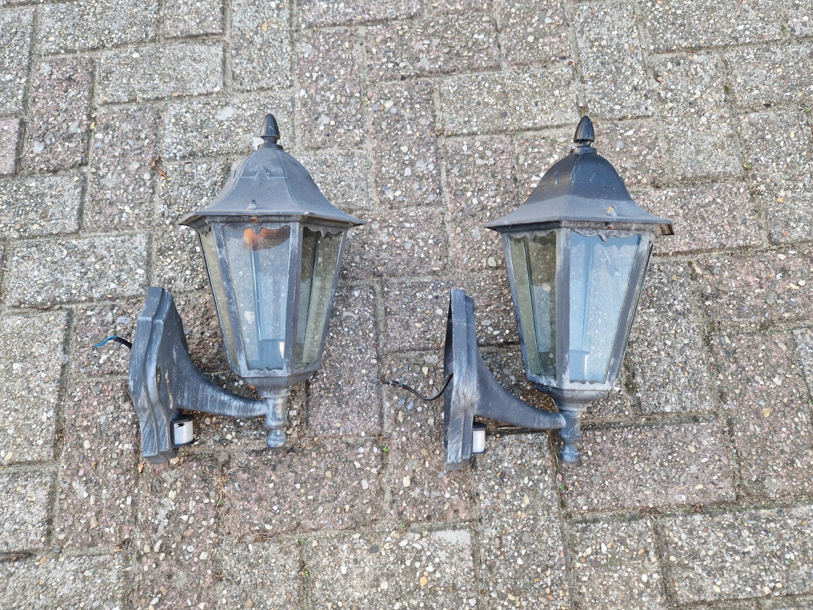 Set van 2 klassieke wandlampen voor buiten, Tuin en Terras, Ophalen, Gebruikt, Minder dan 50 watt, Wandlamp