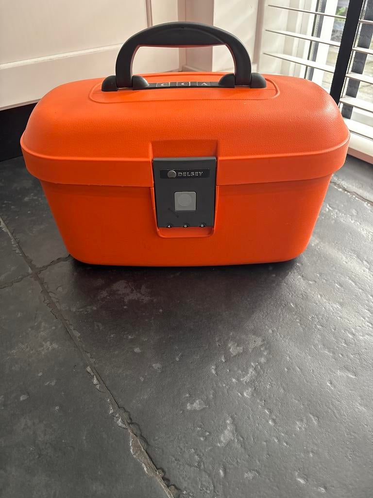 Delsey make-up koffer beautycase oranje, Gebruikt, Oranje, Ophalen of Verzenden, Met slot