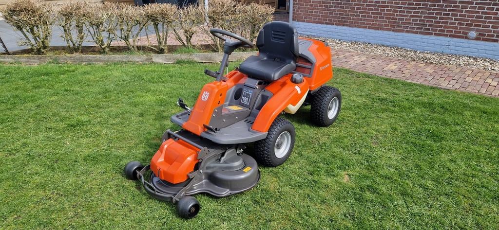 Frontmaaier Husqvarna Rider R213C Hydrostaat.(BJ 2020), Tuin en Terras, Ophalen of Verzenden