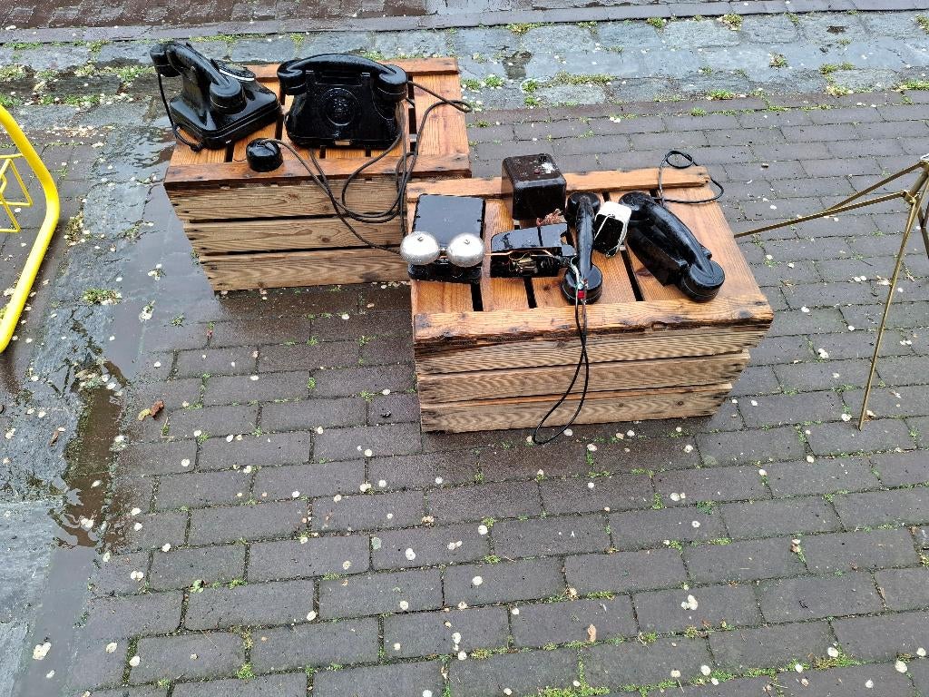 bakelieten telefoon apparatuur, Ophalen of Verzenden, Gebruikt, Met draaischijf