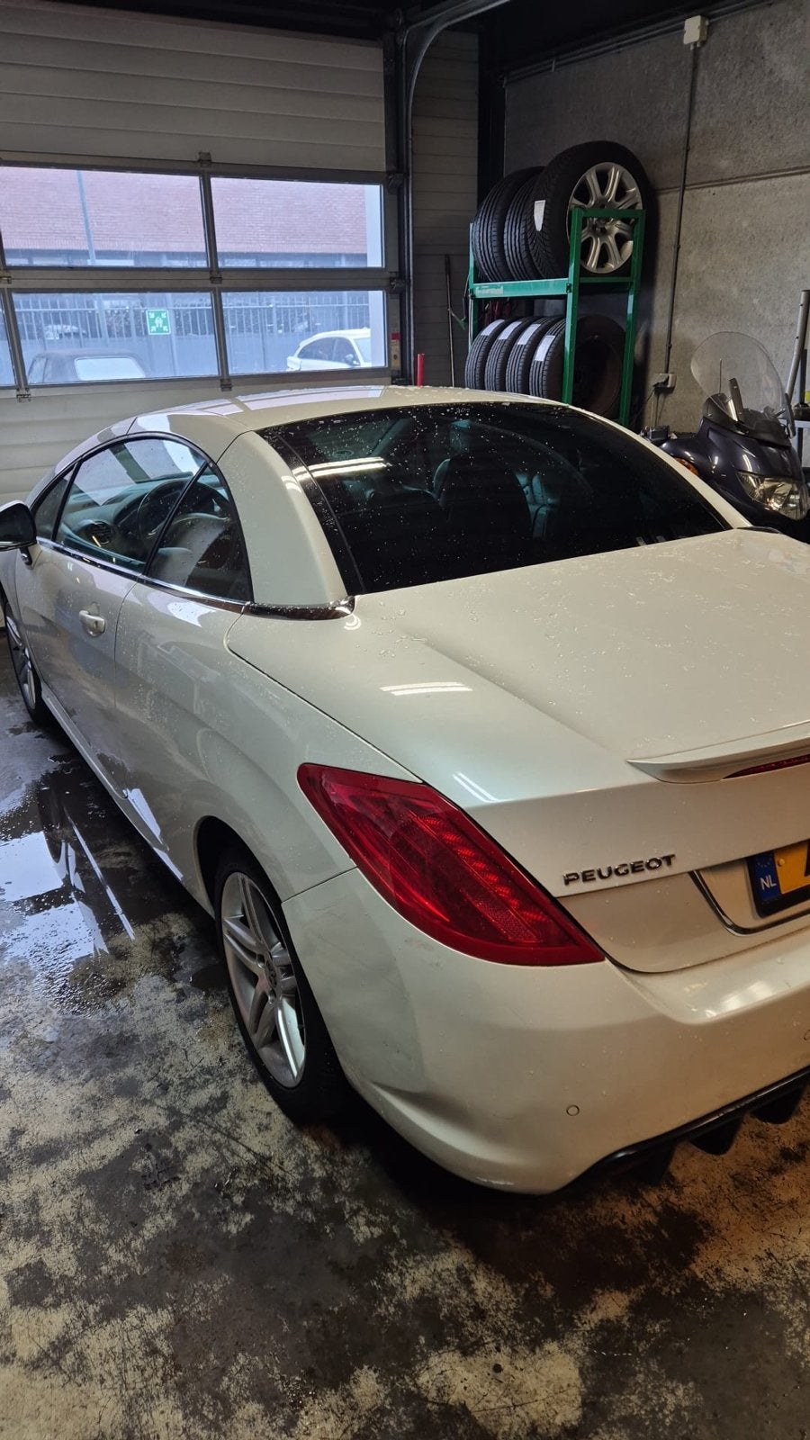 Peugeot 308 1.6 THP CC 2009 Parelmoer Wit, Auto's, Peugeot, 1487 kg, 4 cilinders, Cabriolet, 4 stoelen