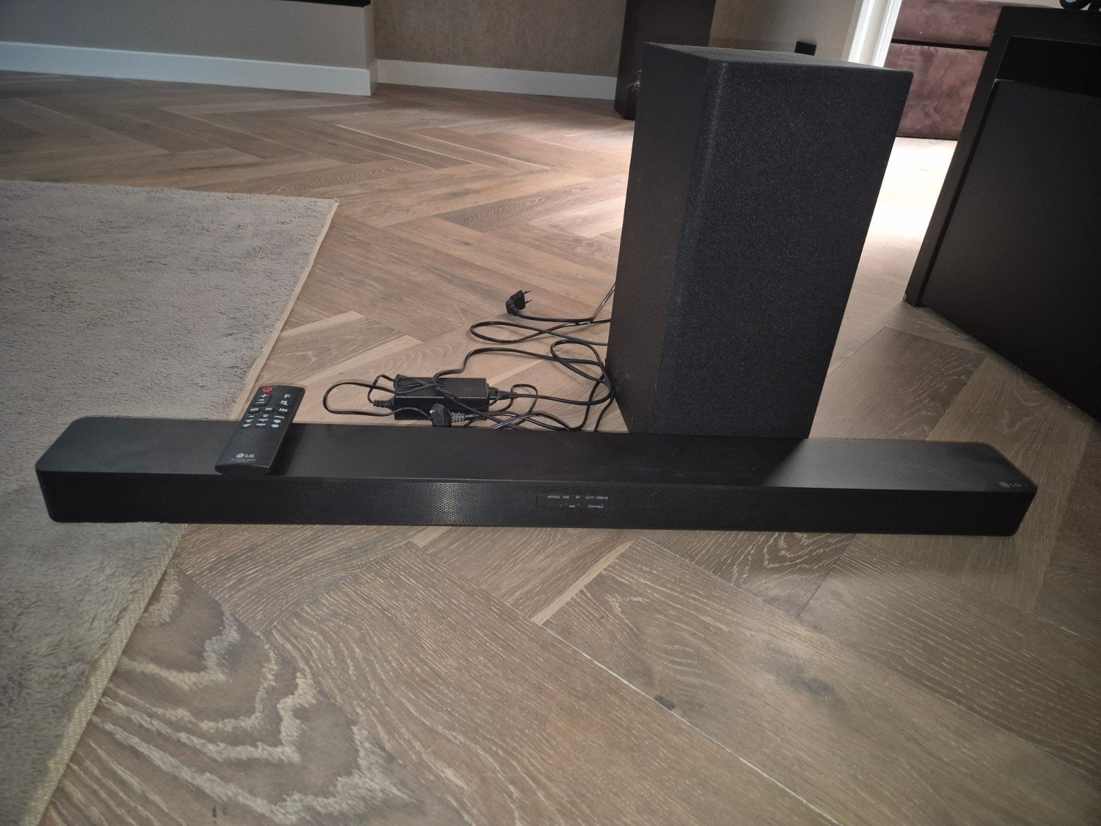 LG Soundbar met subwoofer - Zo goed als nieuw, Ophalen, Met externe subwoofer, Zo goed als nieuw