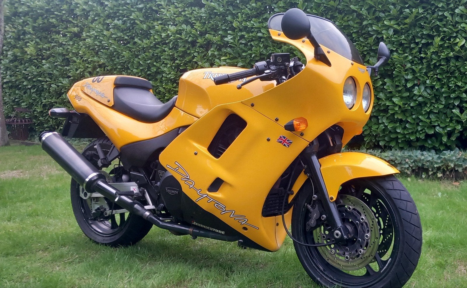 Foto 2 van Triumph 900 Daytona, T300, originele staat, lees tekst!