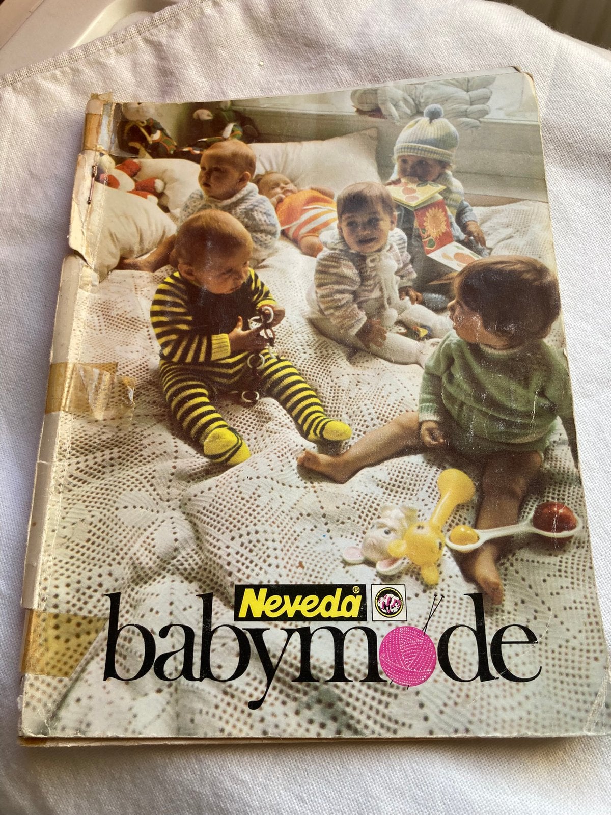 vintage Neveda babymode, Ophalen of Verzenden, Gebruikt, Breien, Wol of Garen