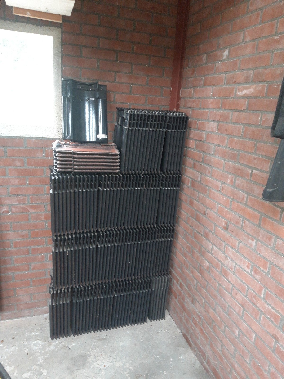zwarte dakpannen verglaasd, Tuin en Terras, Ophalen, Nieuw, Overige materialen