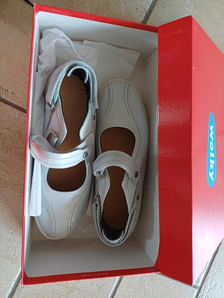 damesschoenen wit mt 36 wolky, Wolky, Wit, Nieuw, Ophalen of Verzenden