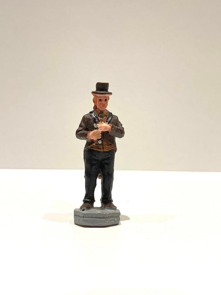 Lemax Musician, Verzenden