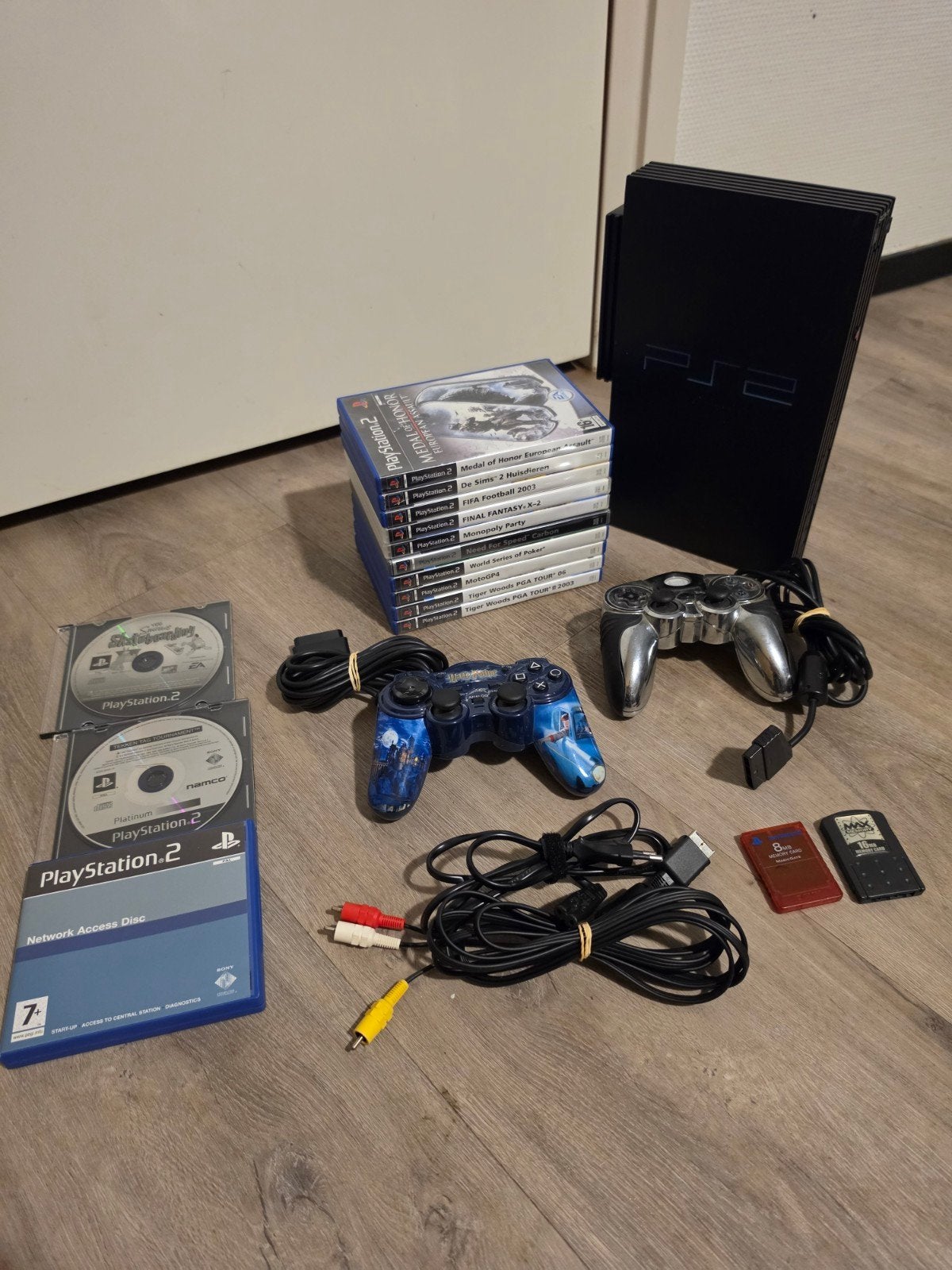 Sony PlayStation 2 (PS2) Phat met 2 controllers en games, Gebruikt, Met games, Met 2 controllers, Ophalen of Verzenden