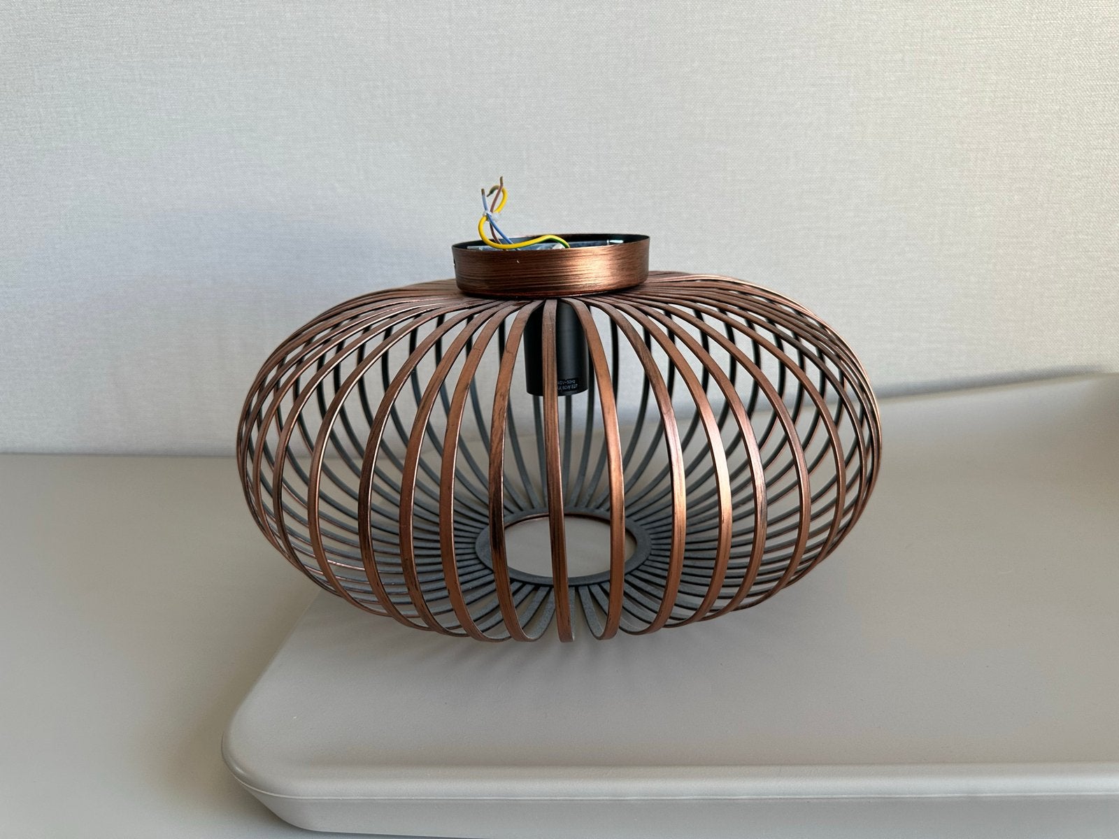 Moderne koperkleurige hanglamp - spiraal design, Huis en Inrichting, Metaal, Overige merken, Zo goed als nieuw, Oranje