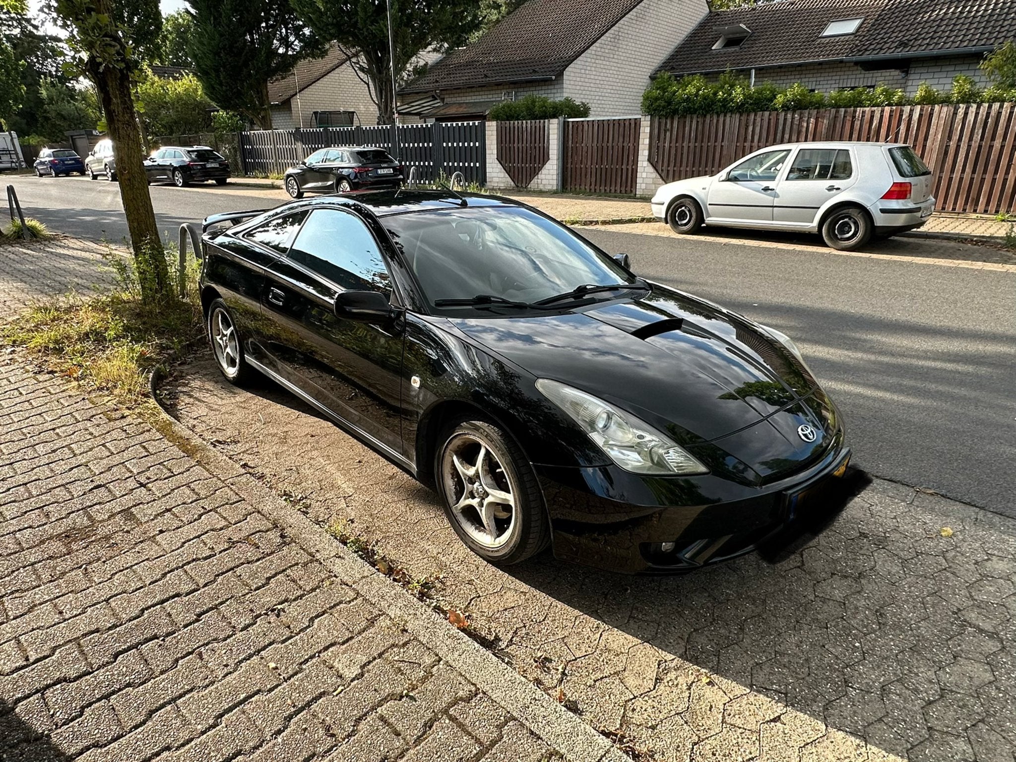 Toyota Celica 1.8 16V Vvti 2003 Zwart, prijs bespreekbaar, 1794 cc, Zwart, 4 stoelen, Leder en Stof