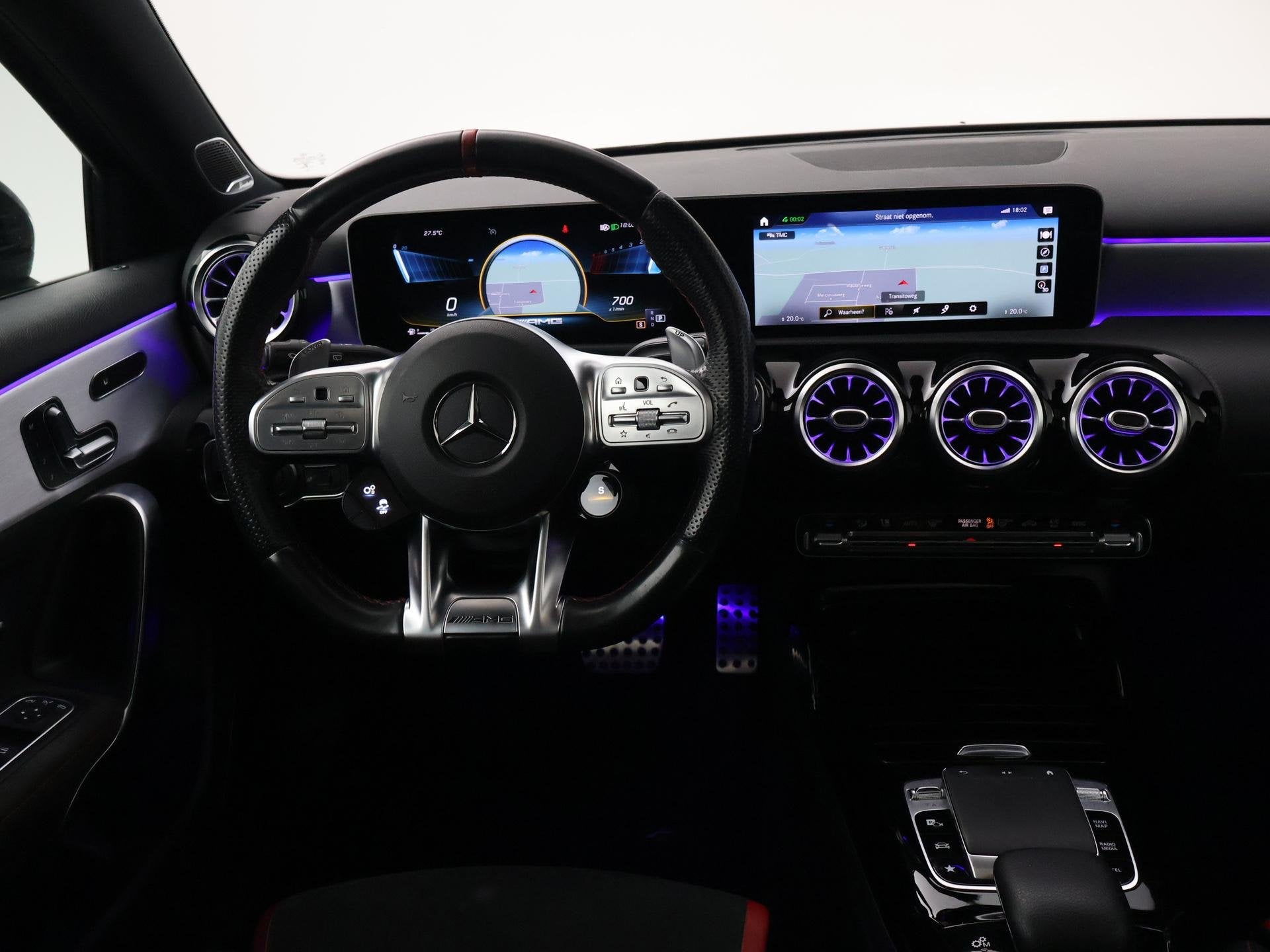 Mercedes-Benz A-klasse AMG 35 4MATIC 306 PK ORIG NL PANORAMA, Auto's, Automaat, Automatische klimaatregeling, 4 cilinders, Leder en Stof