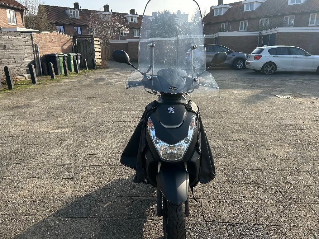 Peugeot kisbee black edition 45km/u, Ophalen, Gebruikt, Overige modellen, Maximaal 45 km/u