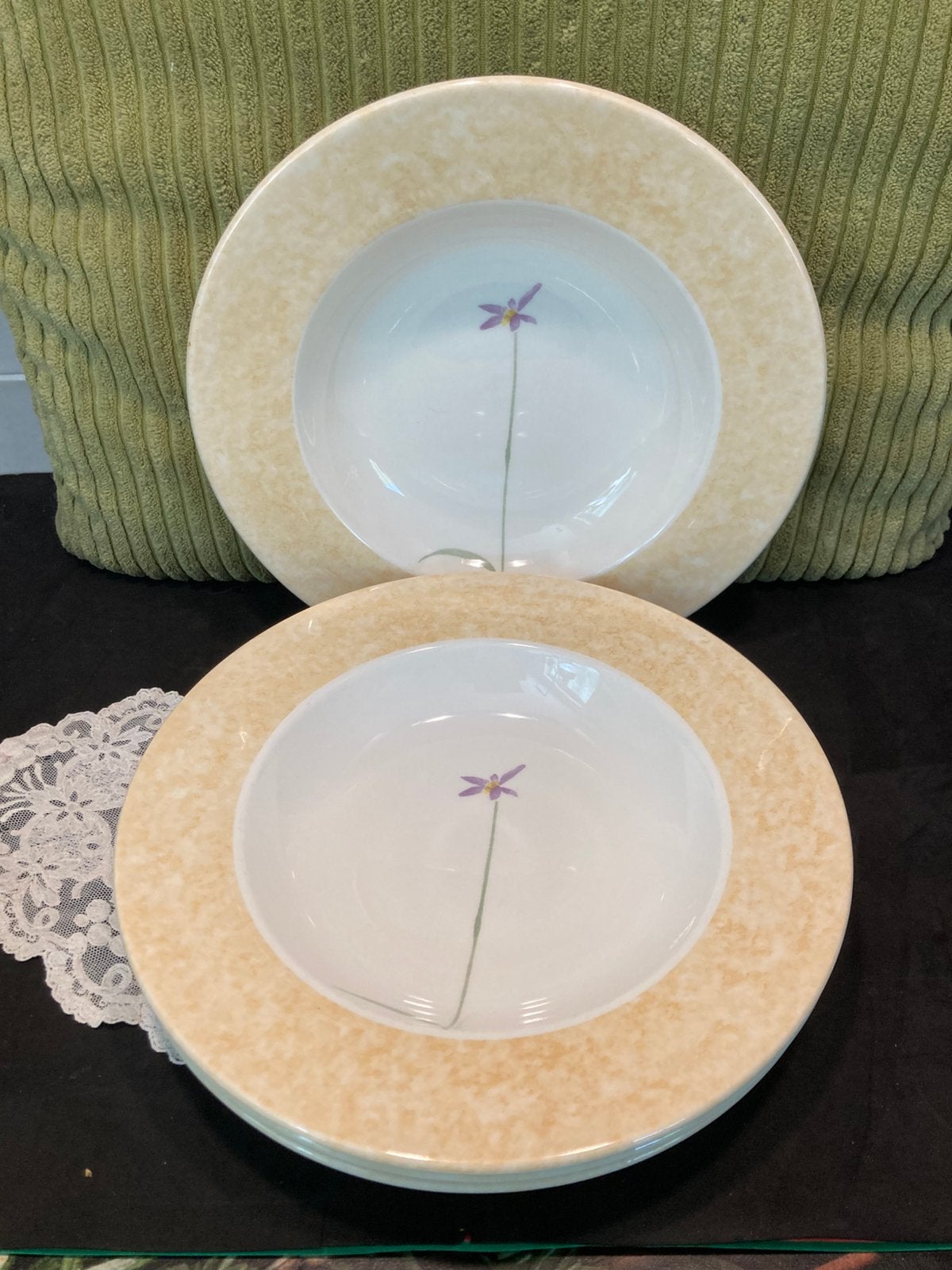 Diep bord Claytan (080726), Huis en Inrichting, Keuken | Servies, Ophalen of Verzenden, Zo goed als nieuw, Bord(en), Overige stijlen