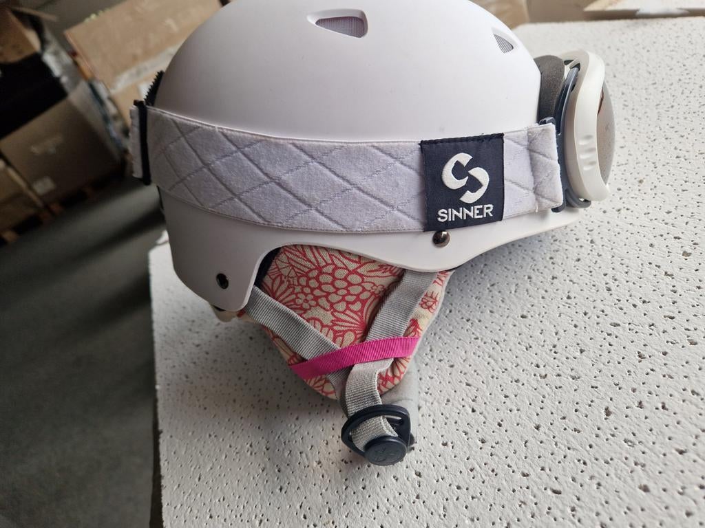 Sinner wintersport helm met bril M, Overige merken, Overige typen, Ophalen of Verzenden, Zo goed als nieuw