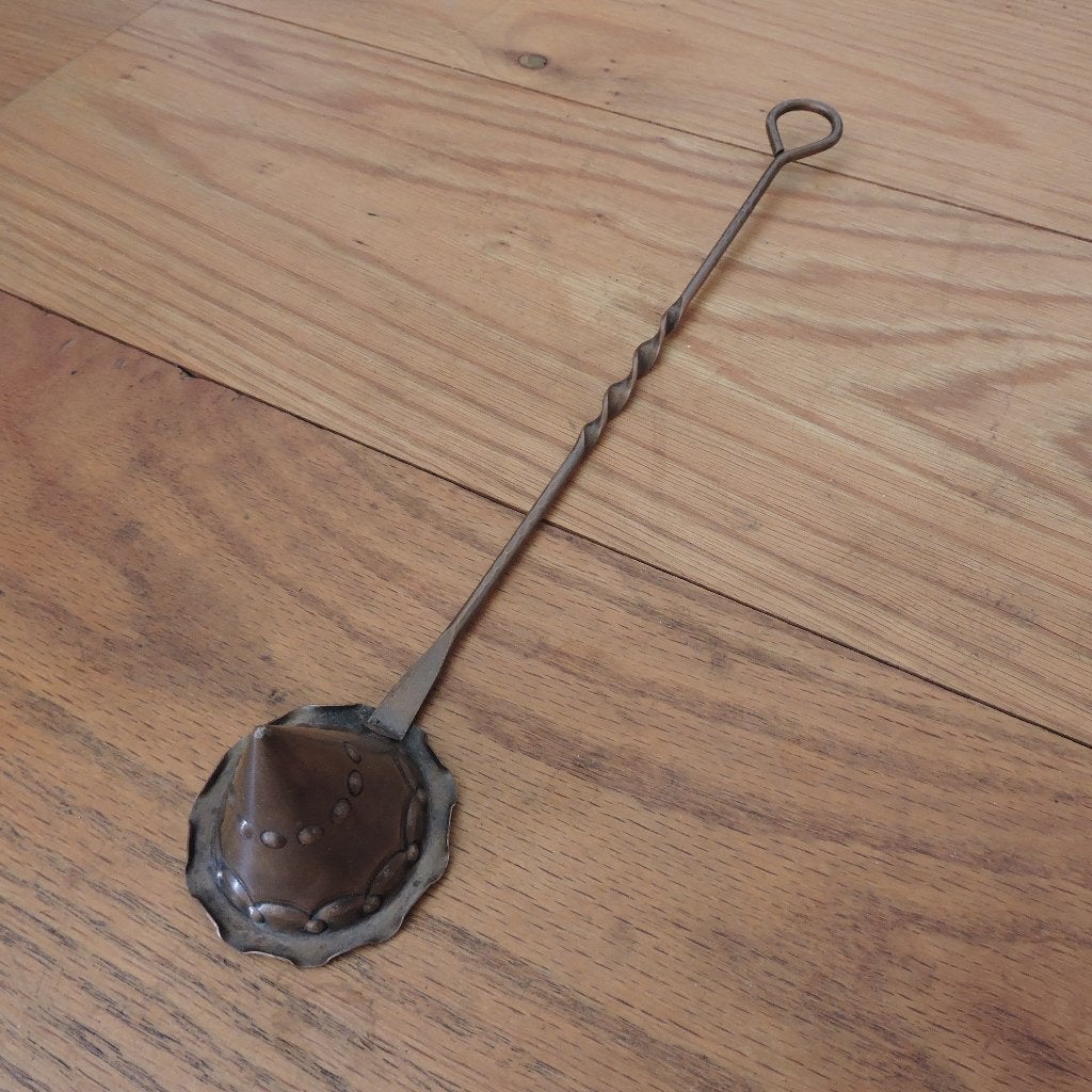 Arts and Crafts koperen kaarsendover gedraaide steel, Ophalen of Verzenden
