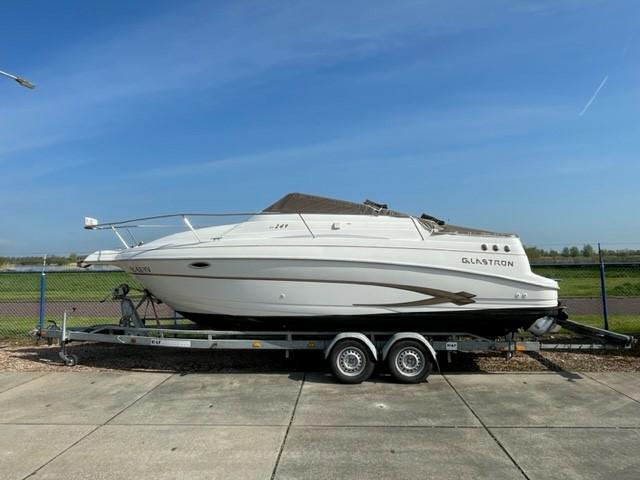 Glastron 249gs Volvo D3 Diesel (bj 2002), Watersport en Boten, Speedboten, Gebruikt, Polyester, Diesel, 200 pk of meer