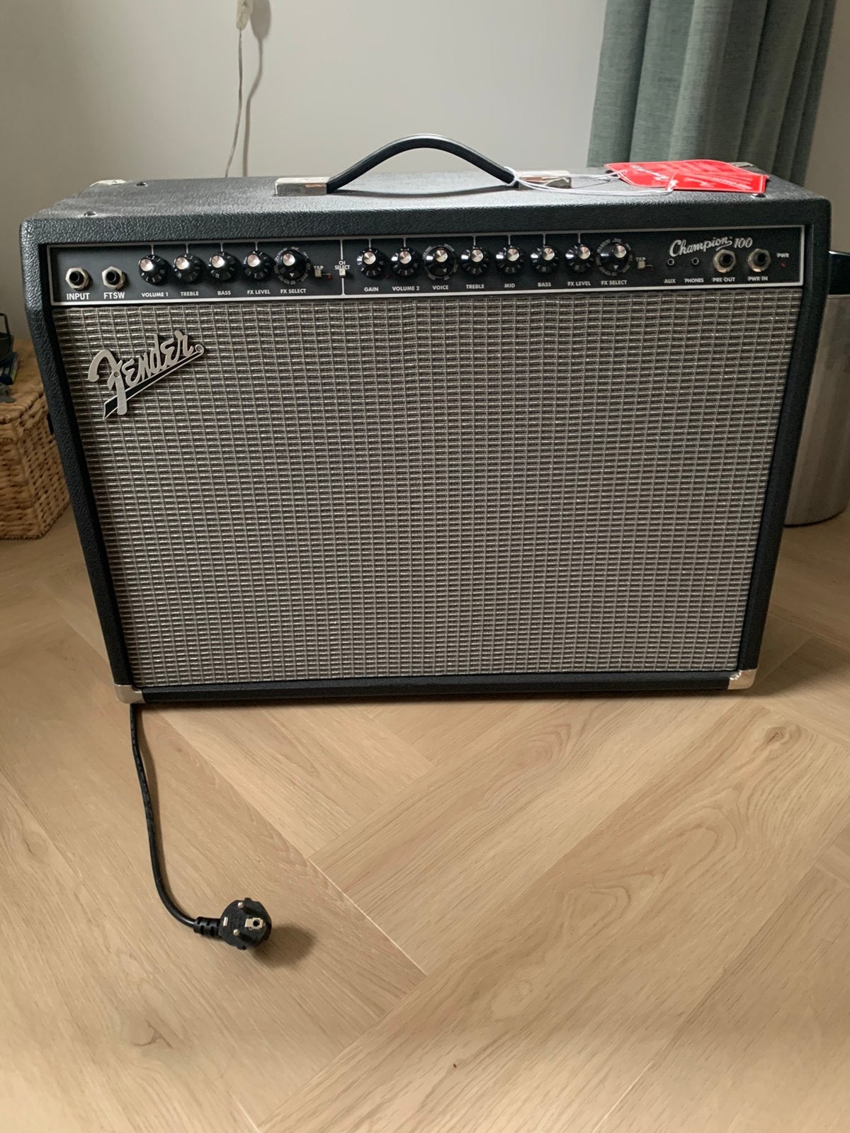 Versterker Fender Champion 100, Muziek en Instrumenten, Ophalen, Zo goed als nieuw, Gitaar, 100 watt of meer