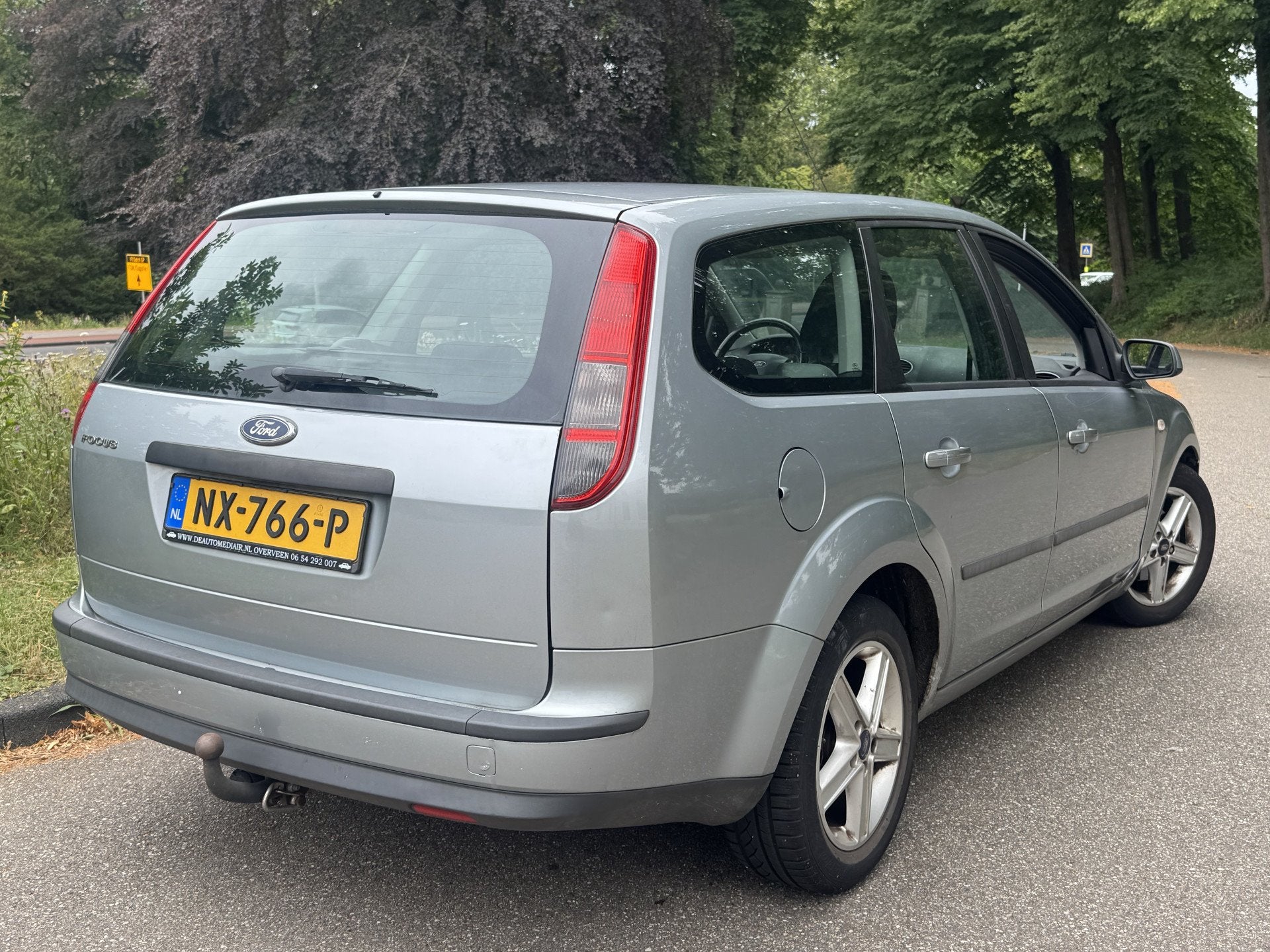 Ford FOCUS Wagon 1.6-16V VAKANTIEKLAAR (bj 2005), Auto's, 1596 cc, Gebruikt, 4 cilinders, 635 kg